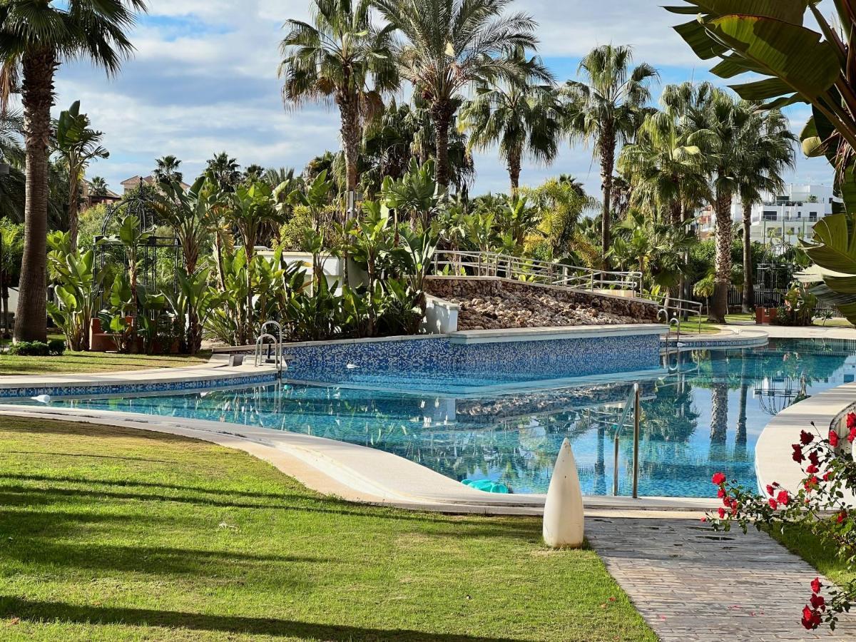 Pushe Playa Granada Beach&Golf 6 Мотриль Экстерьер фото